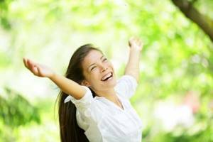 Womany feeling great after seeing a Naturopath